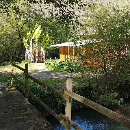 Le Sur Manoire Chalet *